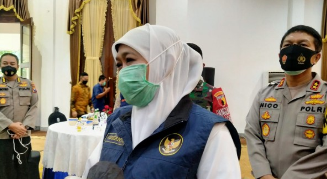 Gubernur Jawa Timur Khofifah Indar Parawanda menyiapkan tes antigen dan PCR pada pelantikan 17 kepala daerah, Jumat 26 Februari 2021. (Foto: istimewa)