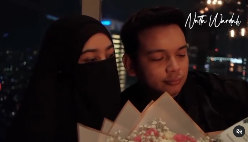 Video Wardah Maulina dan Natta Reza sedang membicarakan poligami. (Foto: tangkapan layar Instagram)