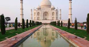 Taj Mahal, wisata ikonik di Negara Bagian Uttar Pradesh, India. (Foto: travellers)
