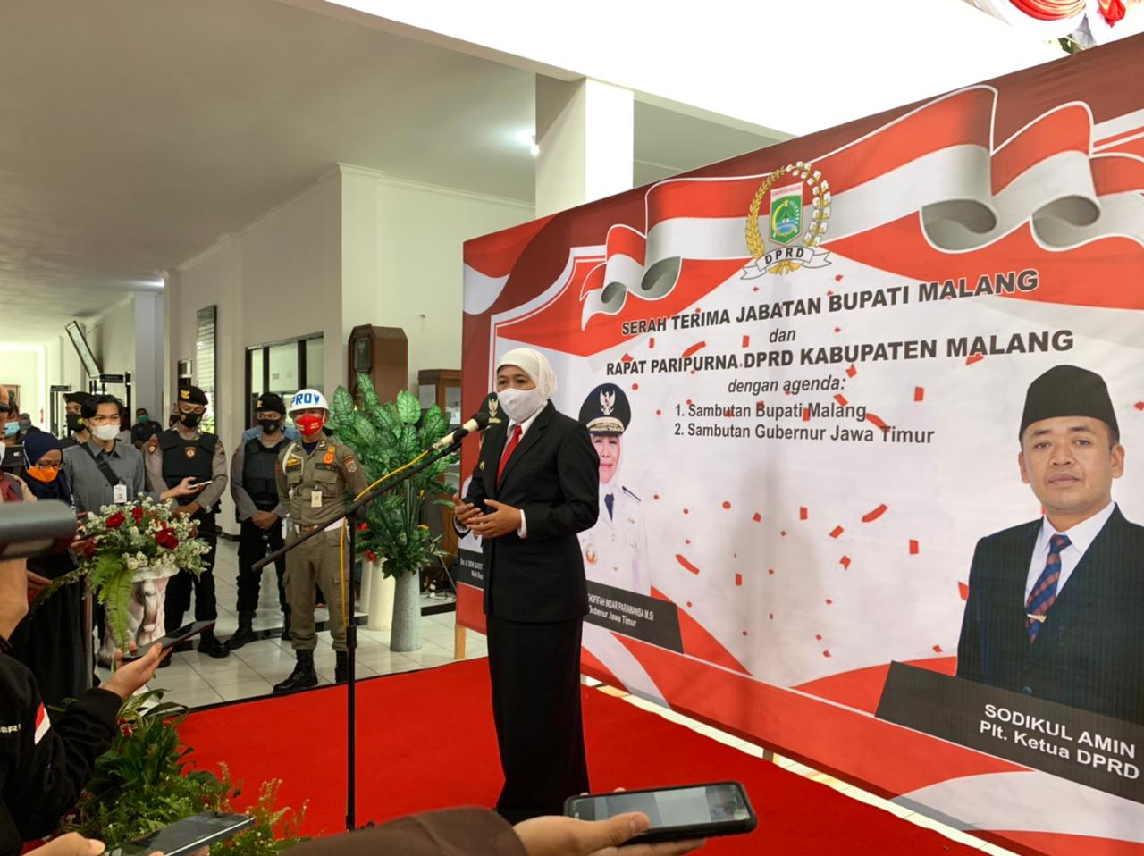 Gubernur Jawa Timur, Khofifah Indar Parawansa saat menghadiri Serah Terima Jabatan Bupati Malang di Kabupaten Malang (Foto: istimewa)
