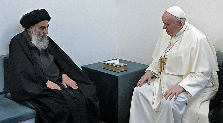 Ayatollah Ali Satani dan Paus Fransiskus di Najaf Iraq.