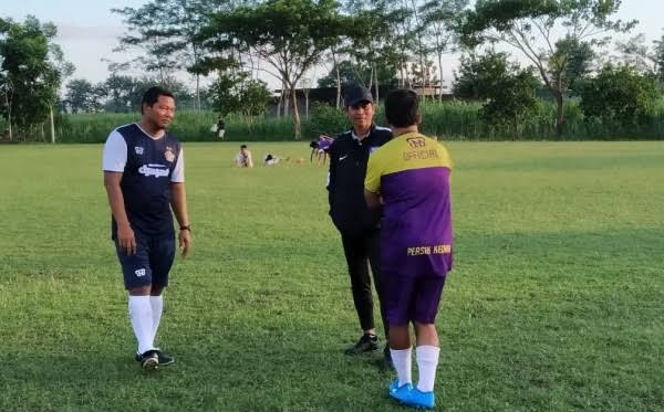 Direktur Teknik Joko Susilo ditunjuk kembali menukangi tim Persik Kediri. (Foto: Fendhy Plesmana/Ngopibareng.id)