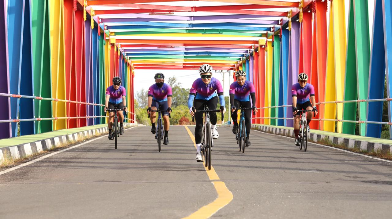 Basso Belitung Ride diikuti 21 cyclist bermisi mengenalkan sport tourism Belitung sekaligus menggalang Basso Family. (Foto: Franky Simanjuntak)