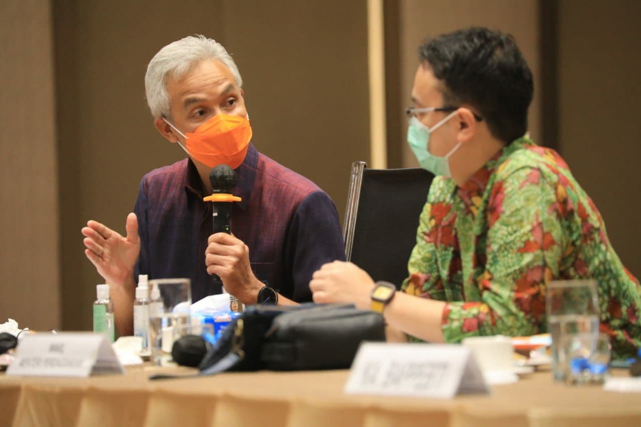 Gubernur Jawa Tengah Ganjar Pranowo dalam Rapat Koordinasi Pengembangan Sistem Resi Gudang (SRG) di Jawa Tengah. (Foto: istimewa)