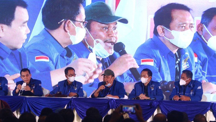 Jhoni Allen (tengah) saat menggelar Kongres Luar Biasa (KLB) di Deli Serdang, Sumatera Utara (Sumut), pada 5 Maret 2021. (Foto: Istimewa)