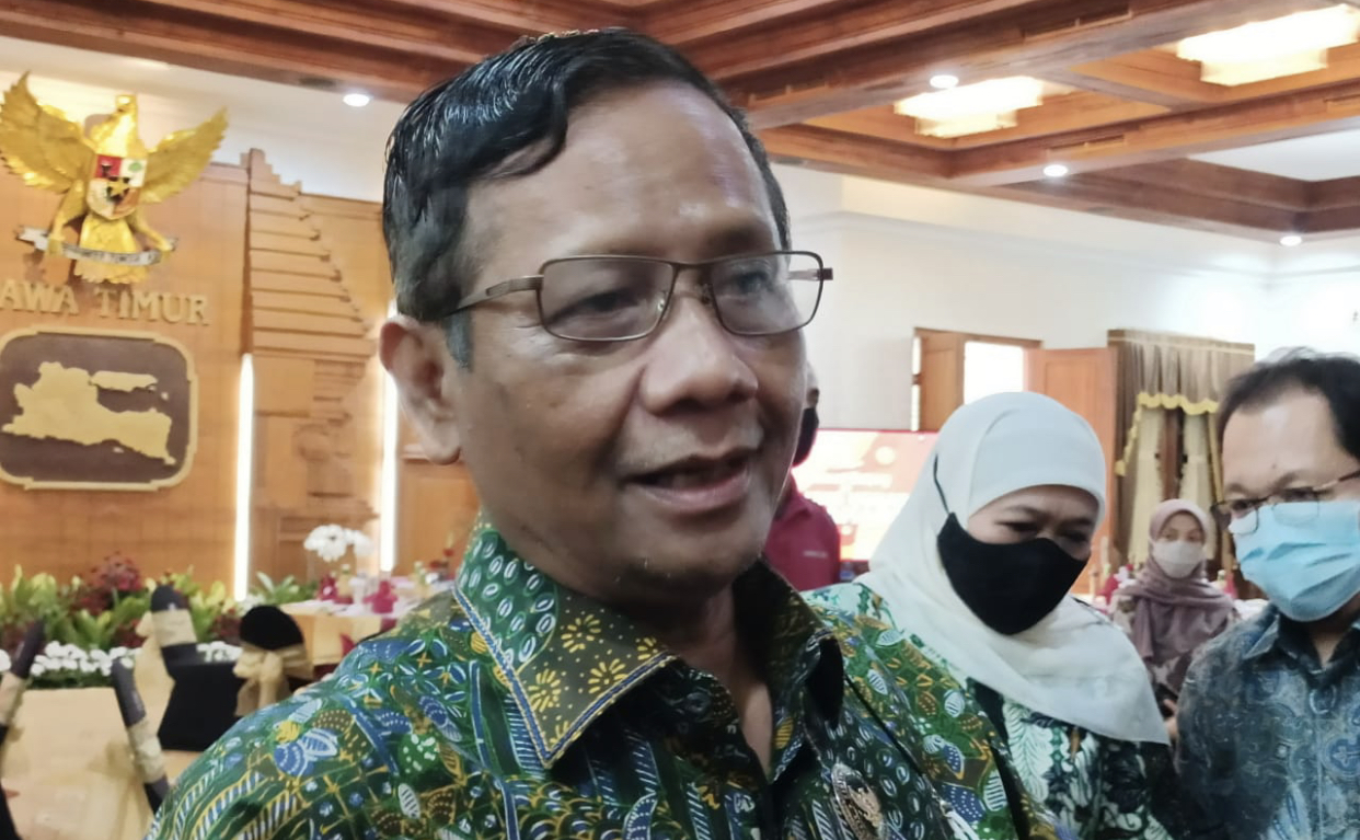 Menkopolhukam Mahfud MD menghadiri pembukaan Kongres XXXI Himpunan Mahasiswa Islam (HMI) di Gedung Negara Grahadi, Surabaya, Rabu, 17 Maret 2021. (Foto: Andhi Dwi/Ngopibareng.id)