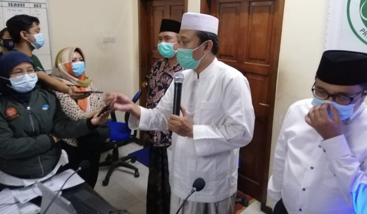 Ketua Komisi Fatwa MUI Jawa Timur, KH Maruf Khozin saat ditemui di Kantor MUI Jatim, Senin, 22 Maret 2021. (Foto: Andhi Dwi/Ngopibareng.id)