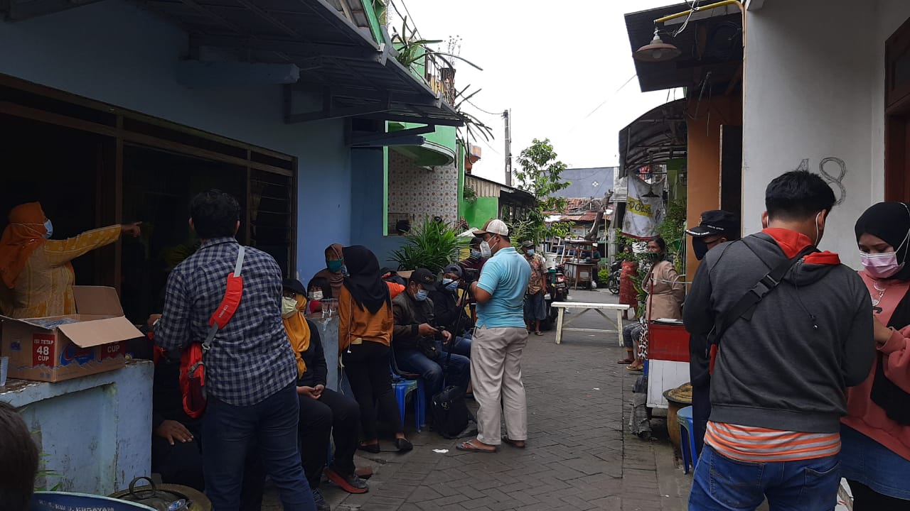 Suasana di sekitar rumah Nesa Alana Karaisa di Jalan Karang Gayam 1 No 47, Tambak Sari, Surabaya, Sabtu 27 Maret 2021. (Foto: Pita Sari/Ngopibareng.id)
