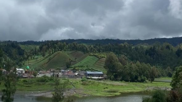 Jalur pendakian Gunung Semeru di Desa Ranu Pani, Kecamatan Senduro, Kabupaten Lumajang (Foto: Lalu Theo/Ngopibareng.id)