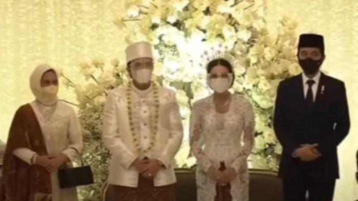 Pasangan pengantin baru Aurel Hermansyah dan Aurel Hermansyah pose bersama Presiden Joko Widodo (Jokowi) dan Ibu Negara Iriana Jokowi. (Foto: Dok. RCTI)