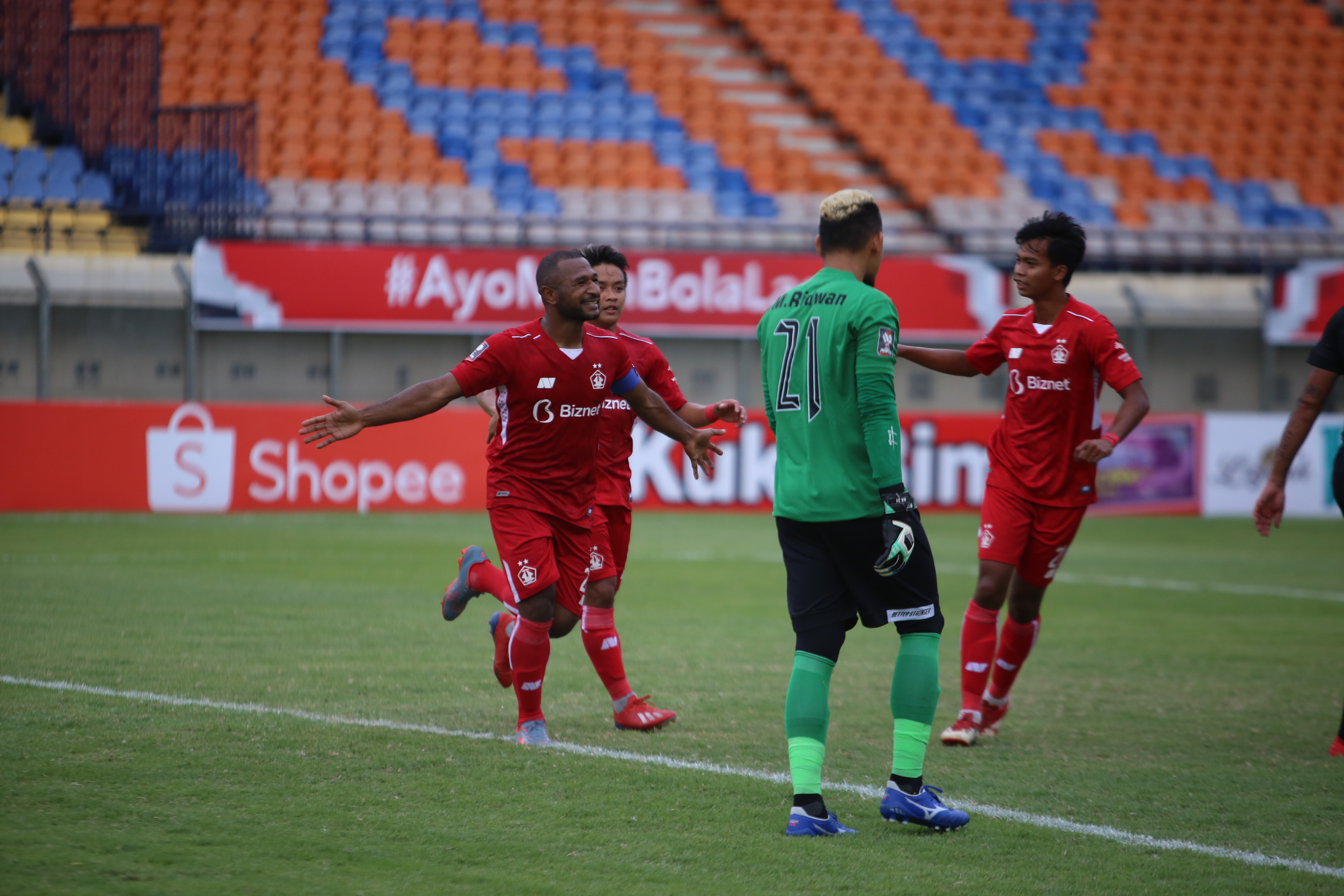 Kapten tim Andri Ibo rayakan gol ke gawang Madura United. (Foto: Istimewa)