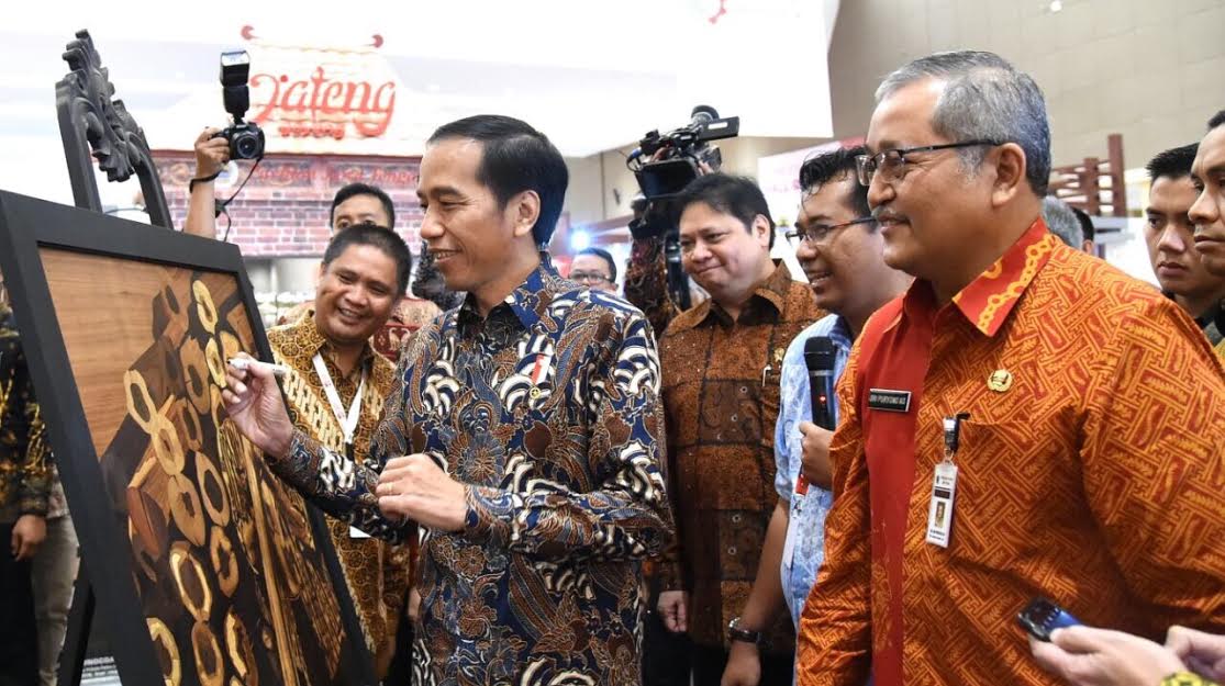 PAMERAN: Presiden Jokowi saat Pembukaan IFEX di JI-Expo Jakarta.