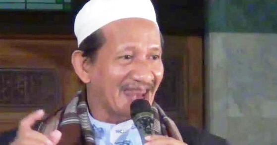 KH Agoes Ali Masyhuri, pimpinan Ponpes Bumi Shalawat Sidoarjo.