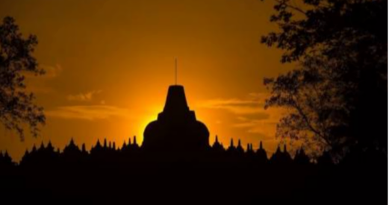 Borobudur dalam terpaan cahaya pagi. Ilustrasi foto:istimewa