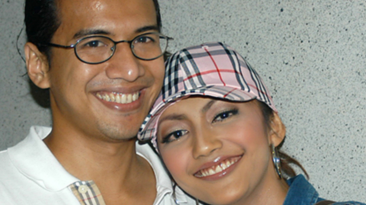 Kenangan kemesraan Nina Tamam dan suami, Erikar Lebang.