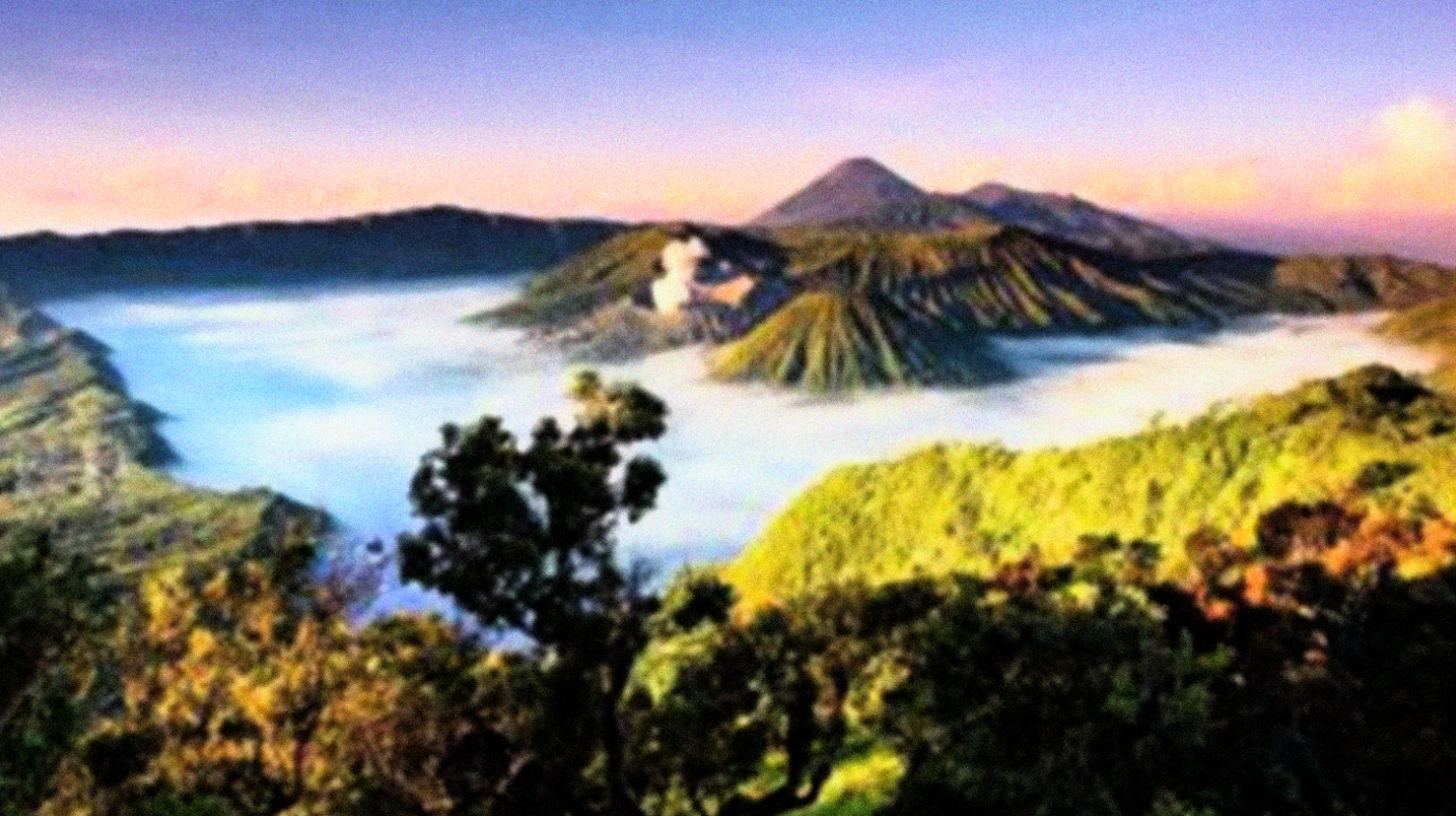Taman Nasional ini berada di empat kabupaten sekaligus. Malang, Pasuruan, Lumajang, dan Probolinggo. (Foto:National Geograpic.com)