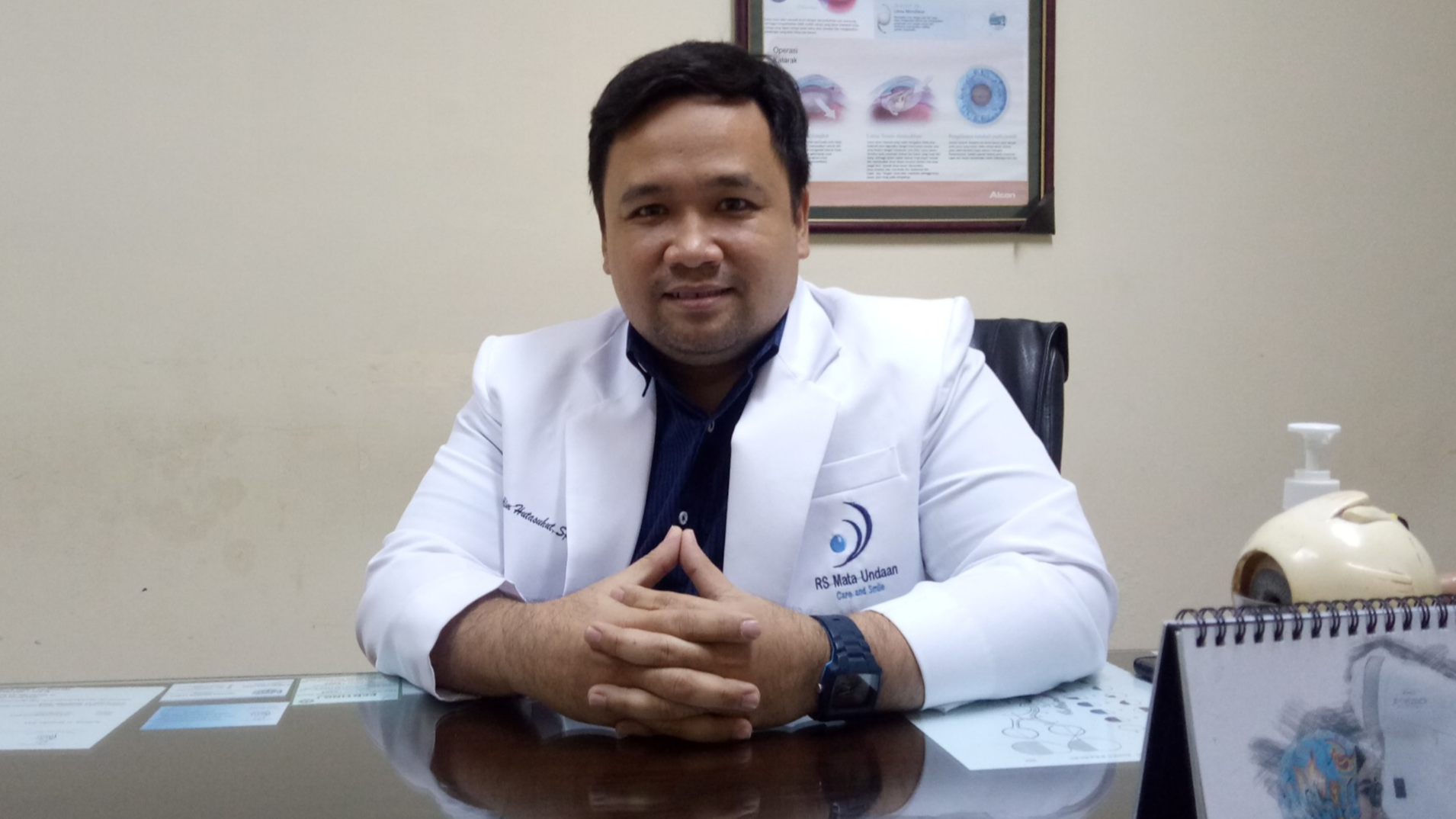 Dokter Nur Alim Basyir Hutasuhut, Sp. M dari Rumah Sakit Mata Undaan (RSMU)  (Foto: Pita/ngopibareng.id)