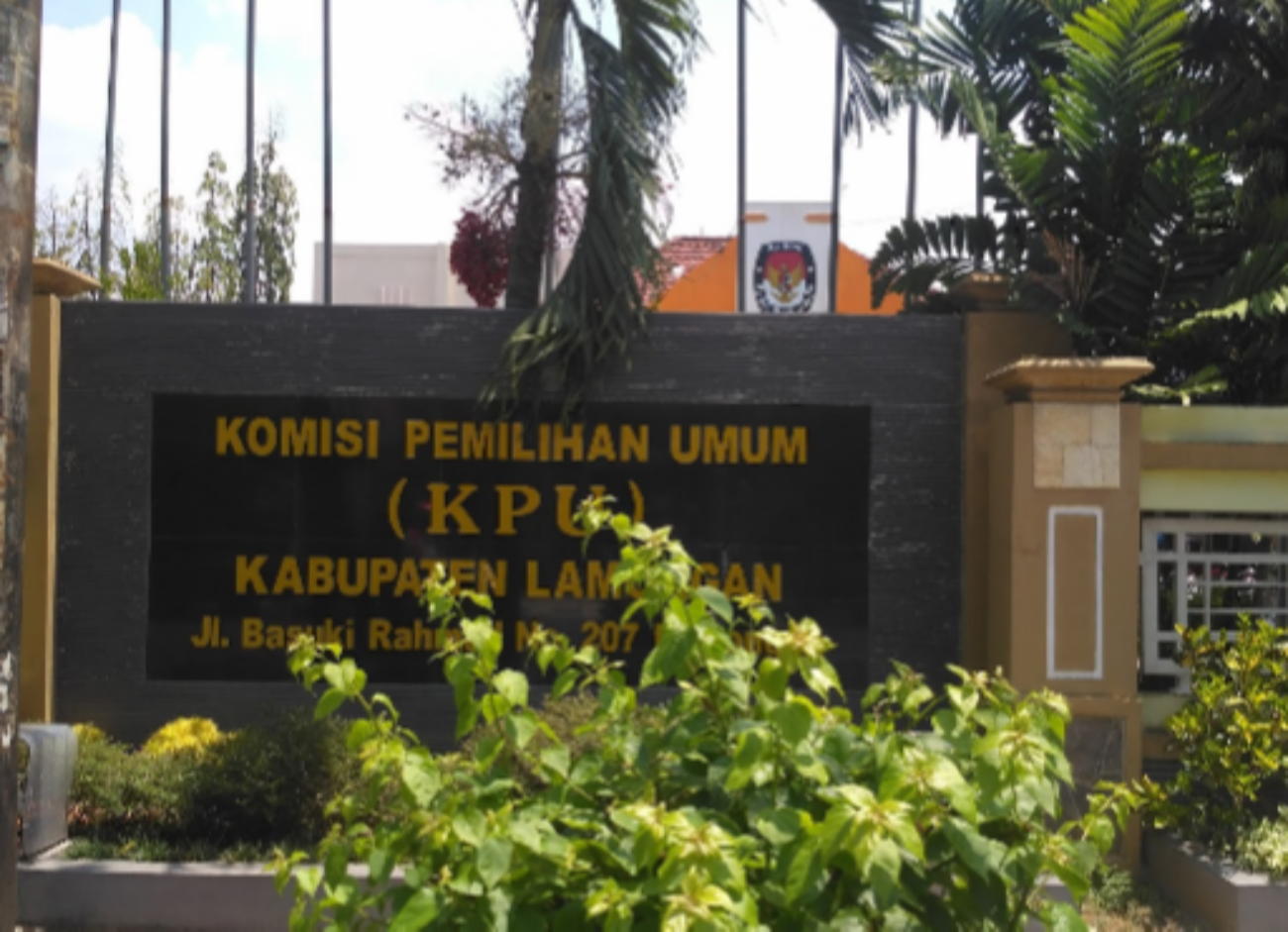 Kantor Sekretariat KPU Kabupaten Lamongan. (Foto: Nasih/ngopibareng.id)