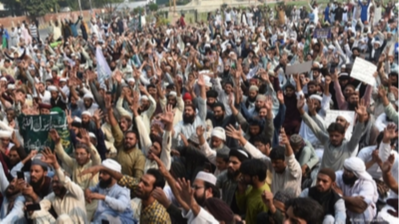 Aksi demonstrasi besar di Pakistan yang cukup menghebohkan dunia. (Foto: afp)