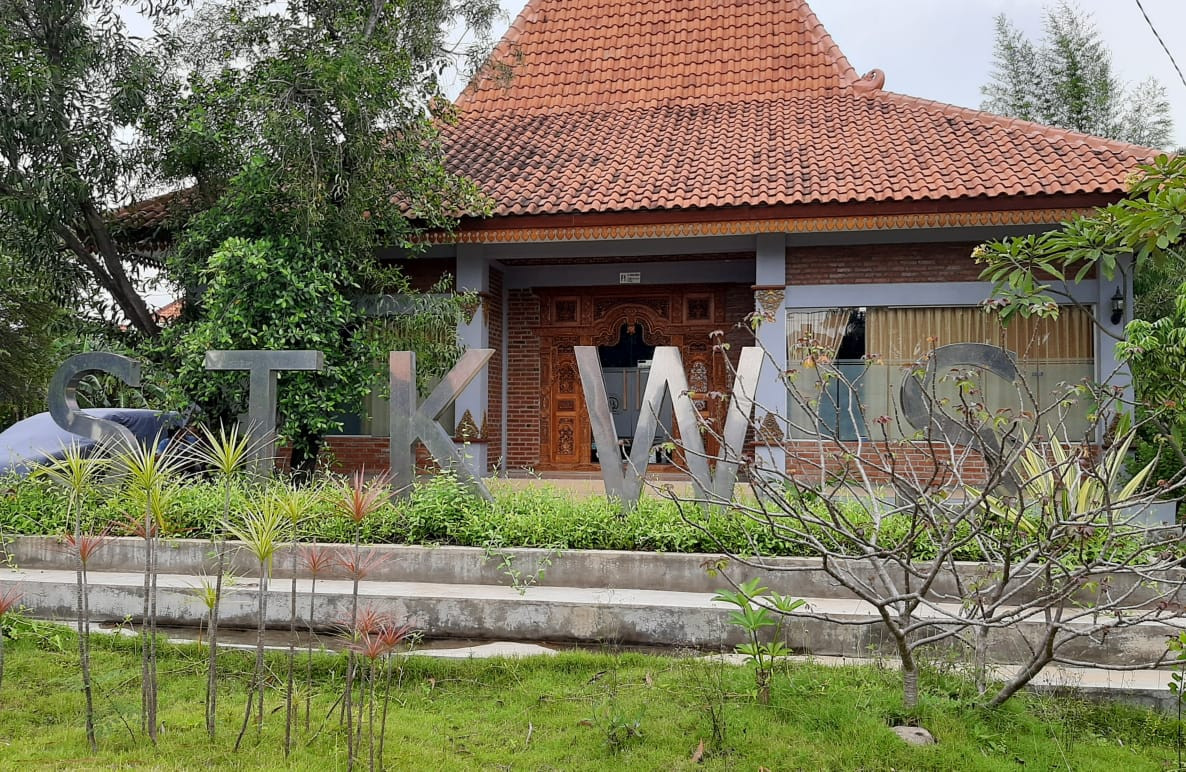 Sekolah Tinggi Kesenian Wilwatikta (STKW) Surabaya. (Foto: Pita Sari/Ngopibareng.id)