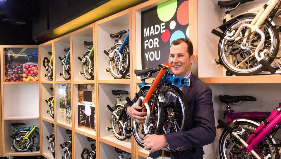WIll Adam Butler, CEO Brompton sedang berusaha keras agar produksi sepeda liat Brompton kembali lancar. (Foto: Istimewa)