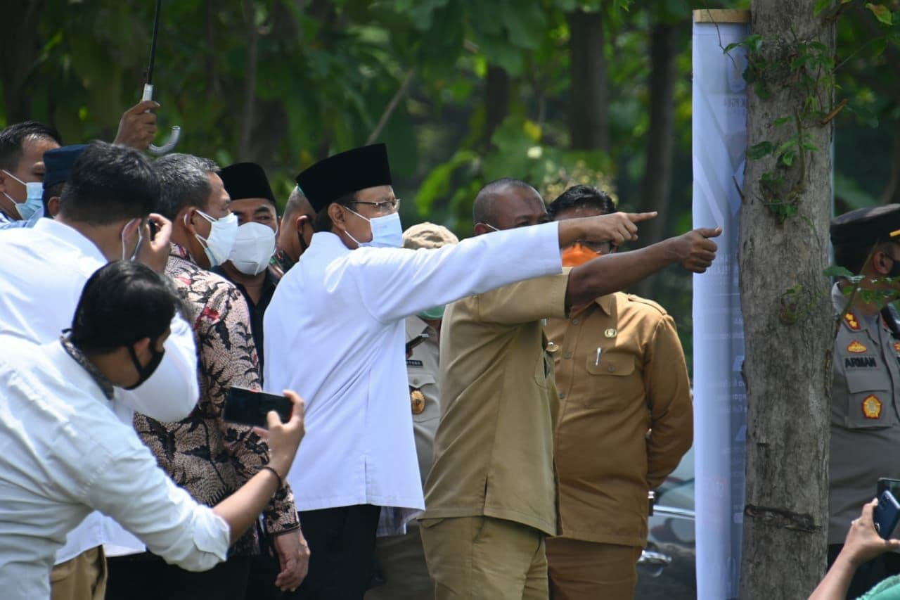 Walikota Pasuruan Saifullah Yusuf mendampingi perwakilan Kemenko Polhukam, dan Kementrian Hukum dan Ham (Kemenkumham) meninjau lembaga pemasyarakatan di Kota Pasuruan. (Foto: Istimewa)