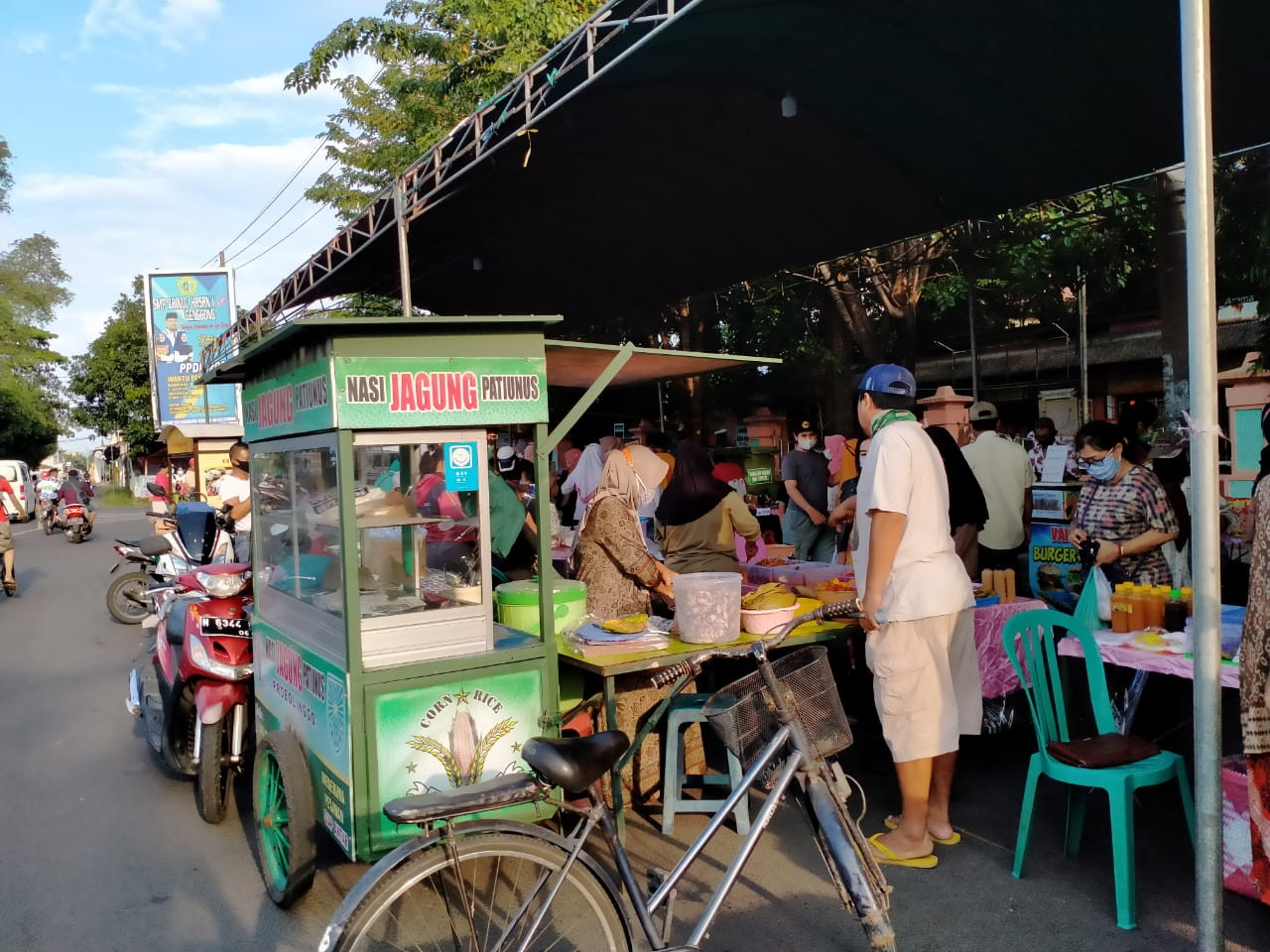 Sebanyak 95 UMKM terlibat Bazar Ramadhan di Jalan KH Mas Manshur, Kota Probolinggo.