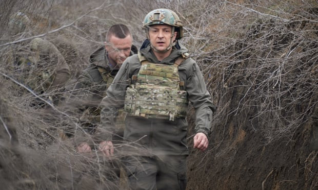 Tentara sdang bertugas di perbatasan Ukraina. (Foto: afp)