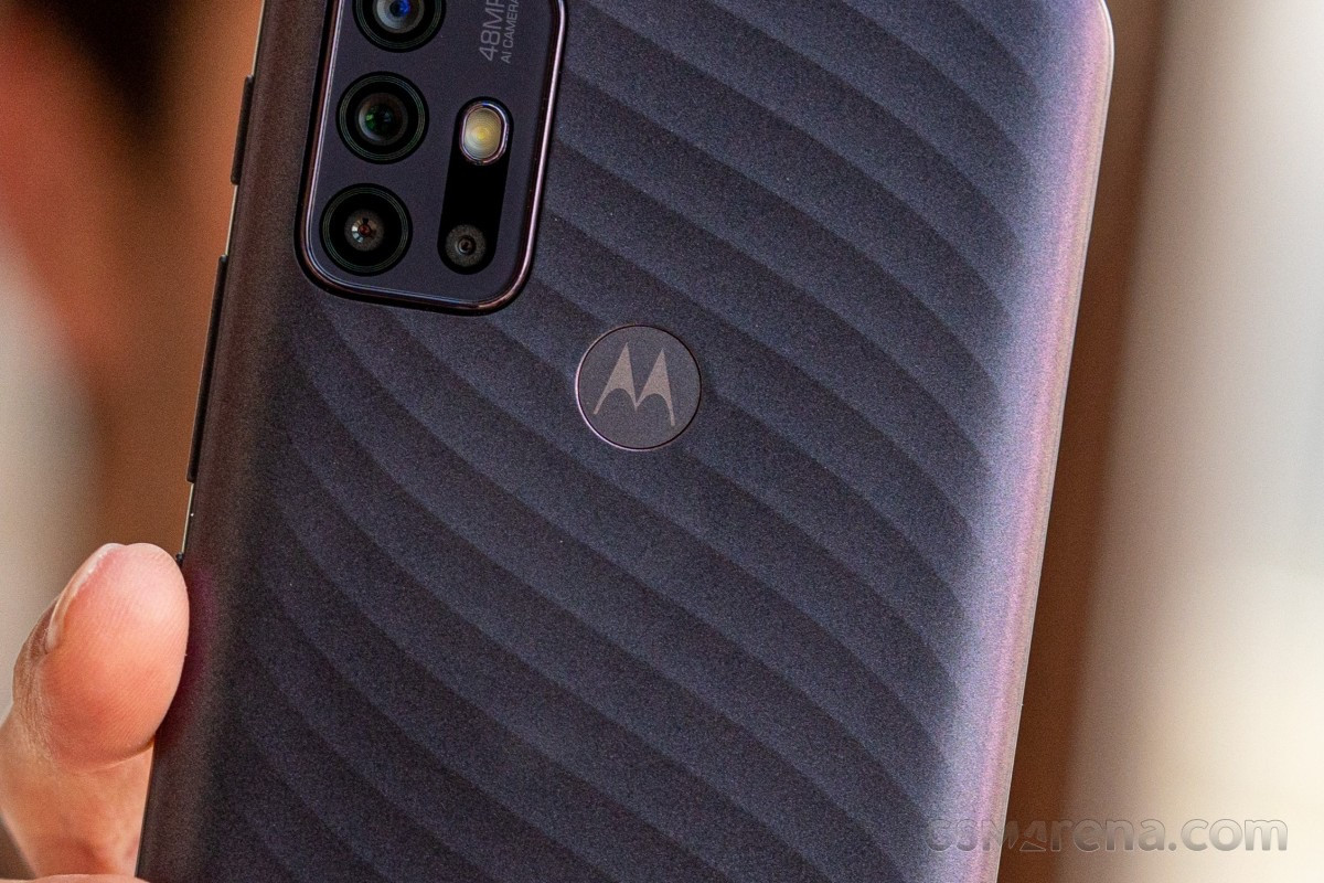 Motorola Luncurkan 2 Handphone Baru Sekaligus. 