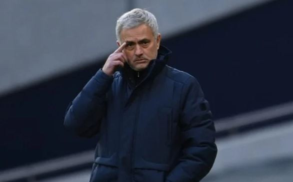 Jose Mourinho dipecat Tottenham Hotspur, Senin 19 April 2021. (Foto: Istimewa)