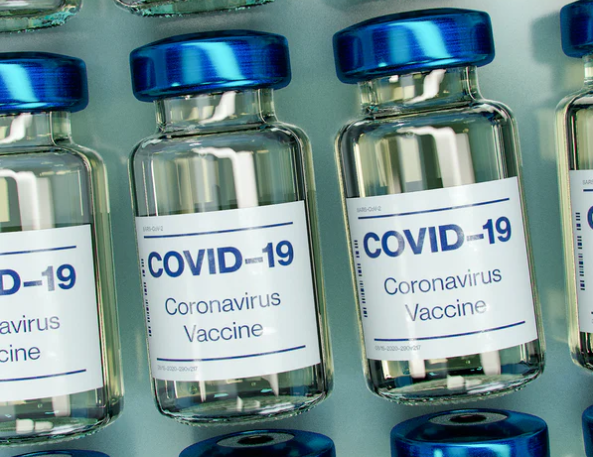 Lebih dari separuh vaksin dunia diserap di tiga negara.( Ilustrasi: Fa-Vidhi/Ngopibareng.id)