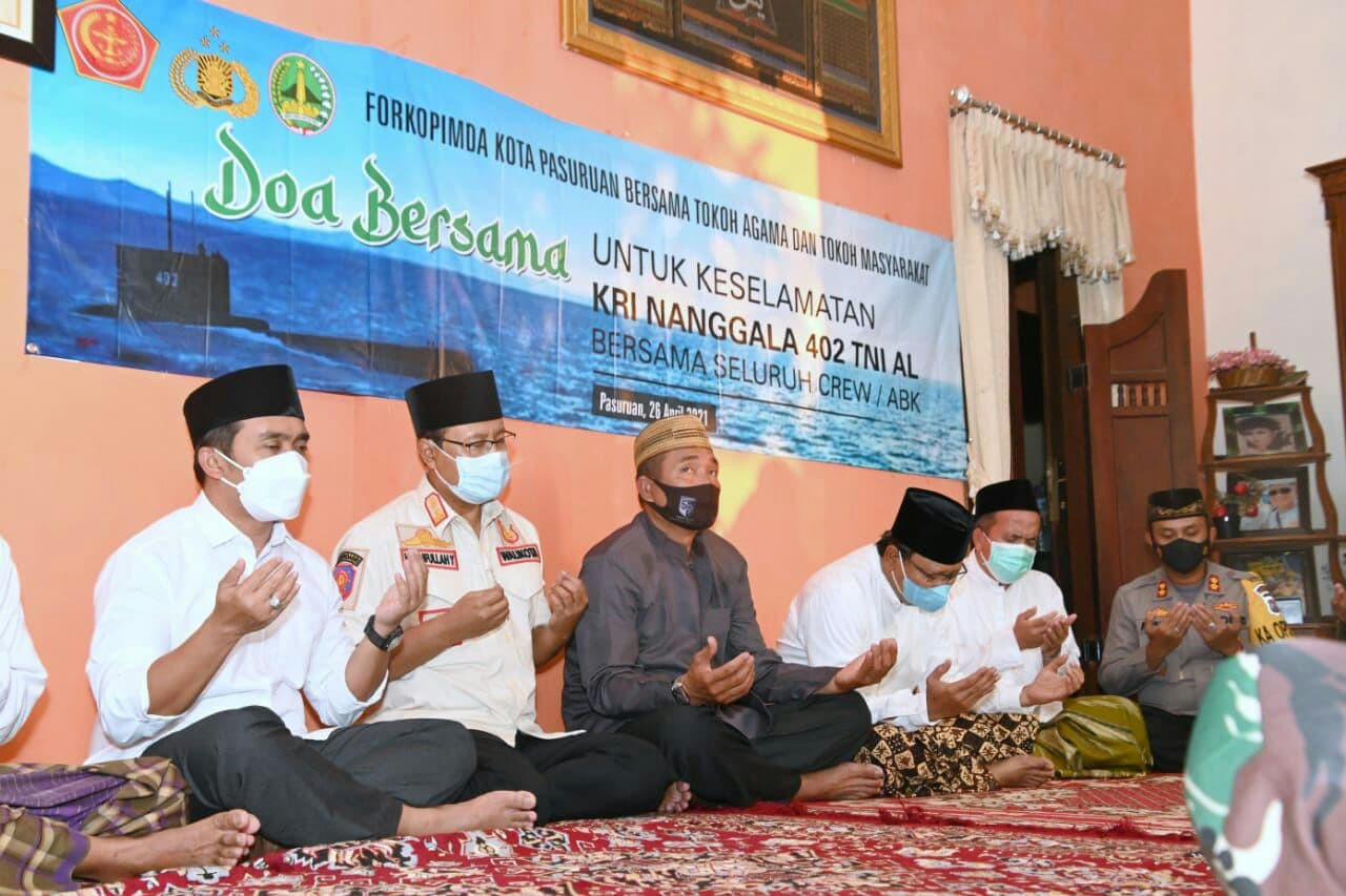Walikota Pasuruan Saifullah Yusuf berencana mengunakan nama  Lettu Imam Adi, awak kapal KRI Nanggala, sebagai nama gedung di Pasuruan. (Foto: istimewa)