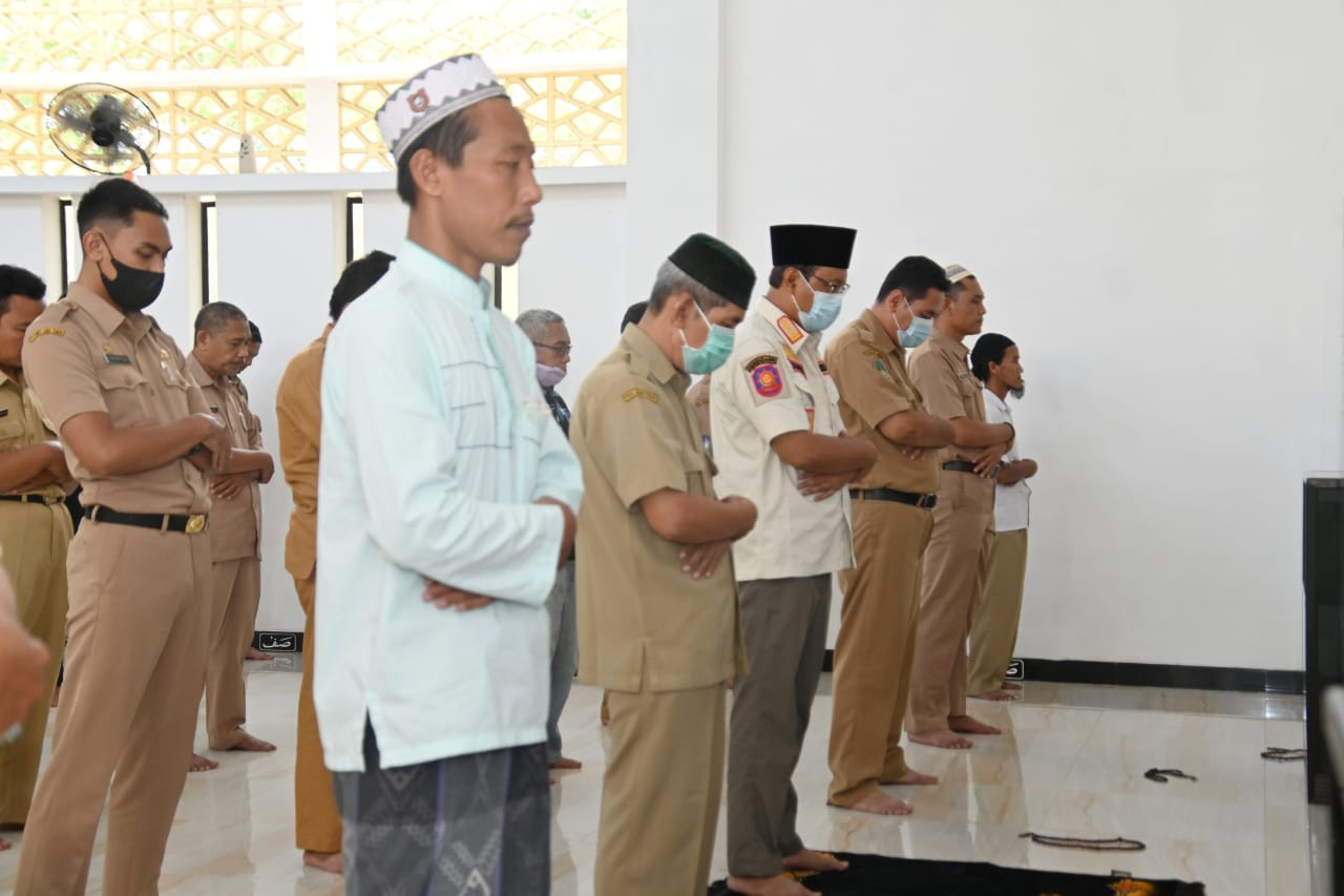 Gus Ipul mengajak ASN Pemkot Pasuruan untuk salat gaib dan doa bersama untuk awak kapal selam KRI Nanggala-402. (Foto: Istimewa)