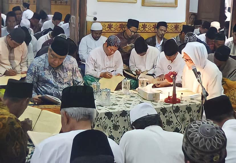 Para ulama pesantren semakin aktif mengasah ilmu di bulan Ramadhan. (Foto: Istimewa)