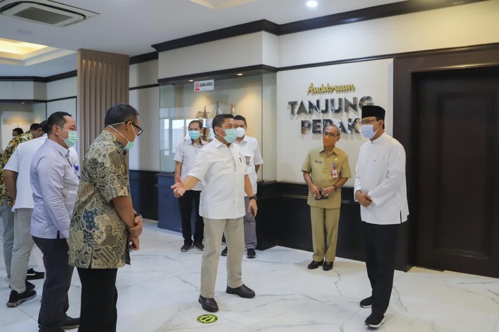 Walikota PasuruanSaifullah Yusuf bertemu dengan jajaran direksi Pelindo III di Pelabuhan Tanjung Perak, Surabaya. (Foto: Istimewa)