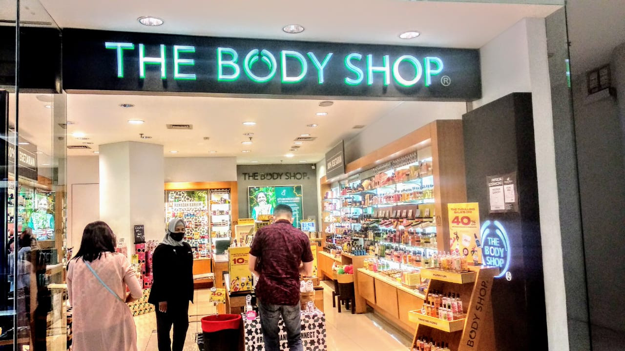 Gerai The Body Shop di lantai satu Ciputra World Surabaya (Foto: Mutqiyyah Rizqi/Ngopibareng.id)