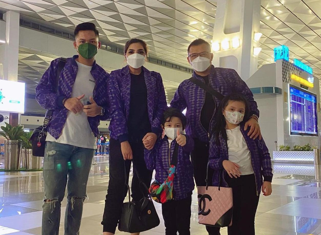 Keluarga musisi Anang Hermansyah berlebaran di Dubai sambil menunggu lockdown Turki dibuka. Ashanty hendak mengobati autoimunnya. (Foto: Instagram)