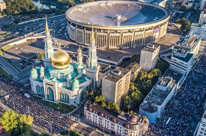 Suasana Idul Fitri di Rusia, selalu membahagiakan umat Islam. (Foto: Istimewa)