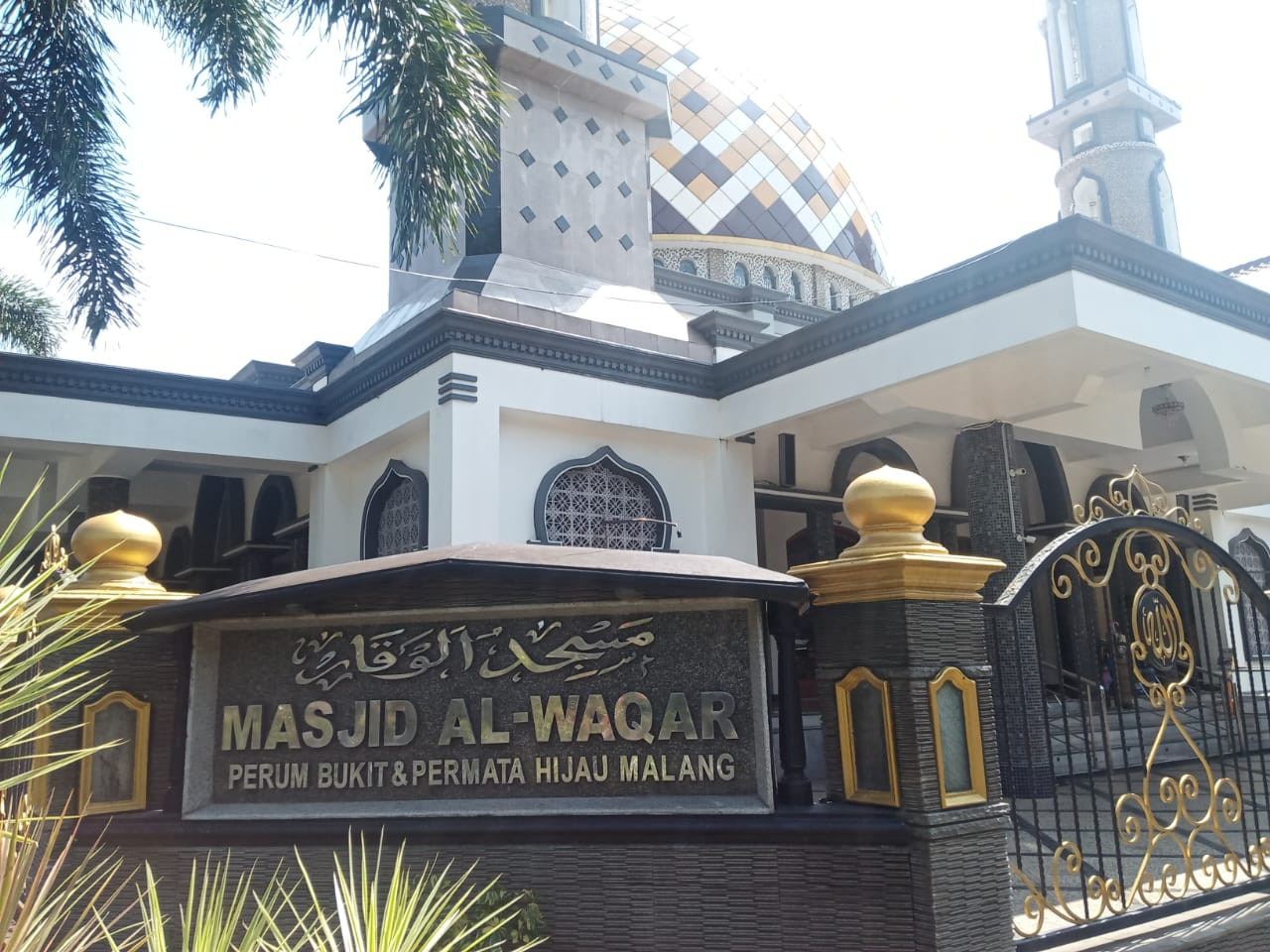Masjid di Perumahan Bukit Hijau dan Permata Hijau, Lowokwaru, Kota Malang (Foto: Lalu Theo/ngopibareng.id)