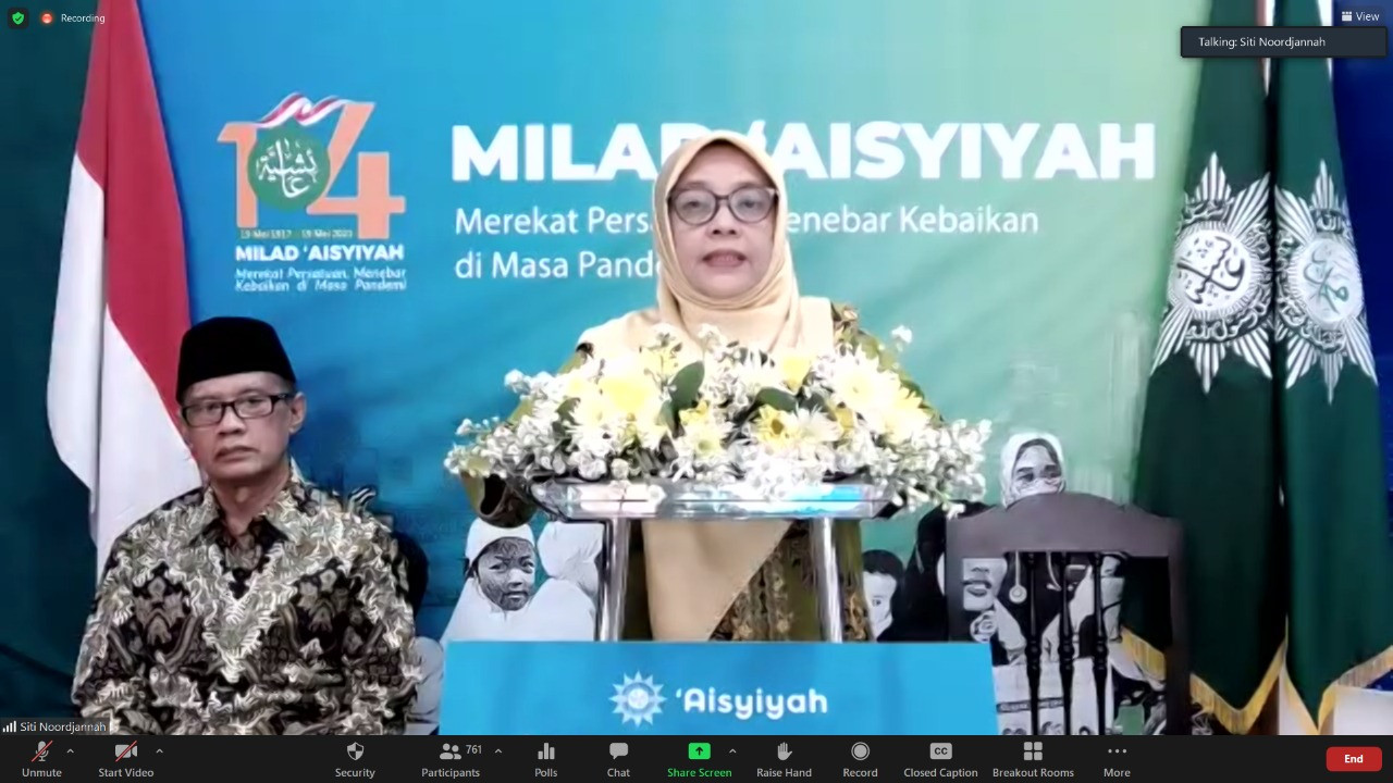 Siti Noordjannah Djohantini, Ketua Umum PP Áisyiyah. (Foto: Istimewa)