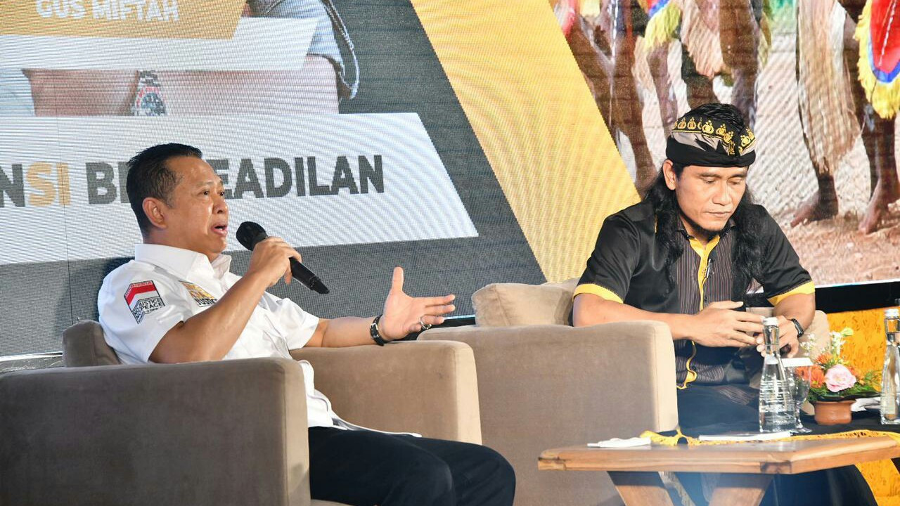 Ketua MPR Bambang Soesatyo satu panggung dengan Gus Miftah. (Foto: Istimewa)