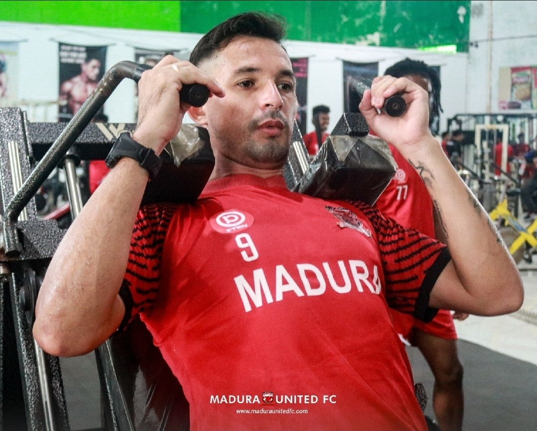 Silvio Escobar ketika berlatih bersama tim Madura United. (Foto: Madura United)