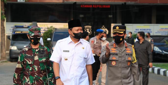 Bupati Pasuruan, HM Irsyad Yusuf usai memimpin Apel Gelar Pasukan dalam rangka Operasi Ketupat Semeru di Halaman Polres Pasuruan, Rabu 5 Mei 2021 sore. (Foto: Istimewa)
