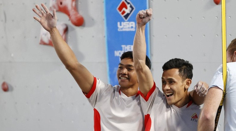 Dua atlet panjang tebing Indonesia, Veddriq Leonardo dan Kiromal Katibin pecah rekor dunia pada kejuaraan dunia panjat tebing di Utah, AS, Sabtu 29 Mei 2021. (Foto: Antara)