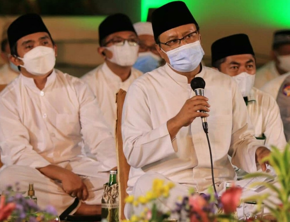 Walikota Pasuruan Saifullah Yusuf berkolaborasi dengan Gubernur Jawa Timur Khofifah Indar Parawansa menggelar doa dan salawat bersama untuk Palestina. (Foto: Istimewa)