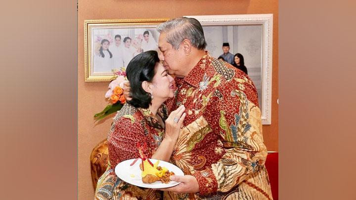 Foto kenangan Susilo Bambang Yudhoyono (SBY) dengan mendiang istrinya, Ani Yudhoyono. (Foto: Instagram)