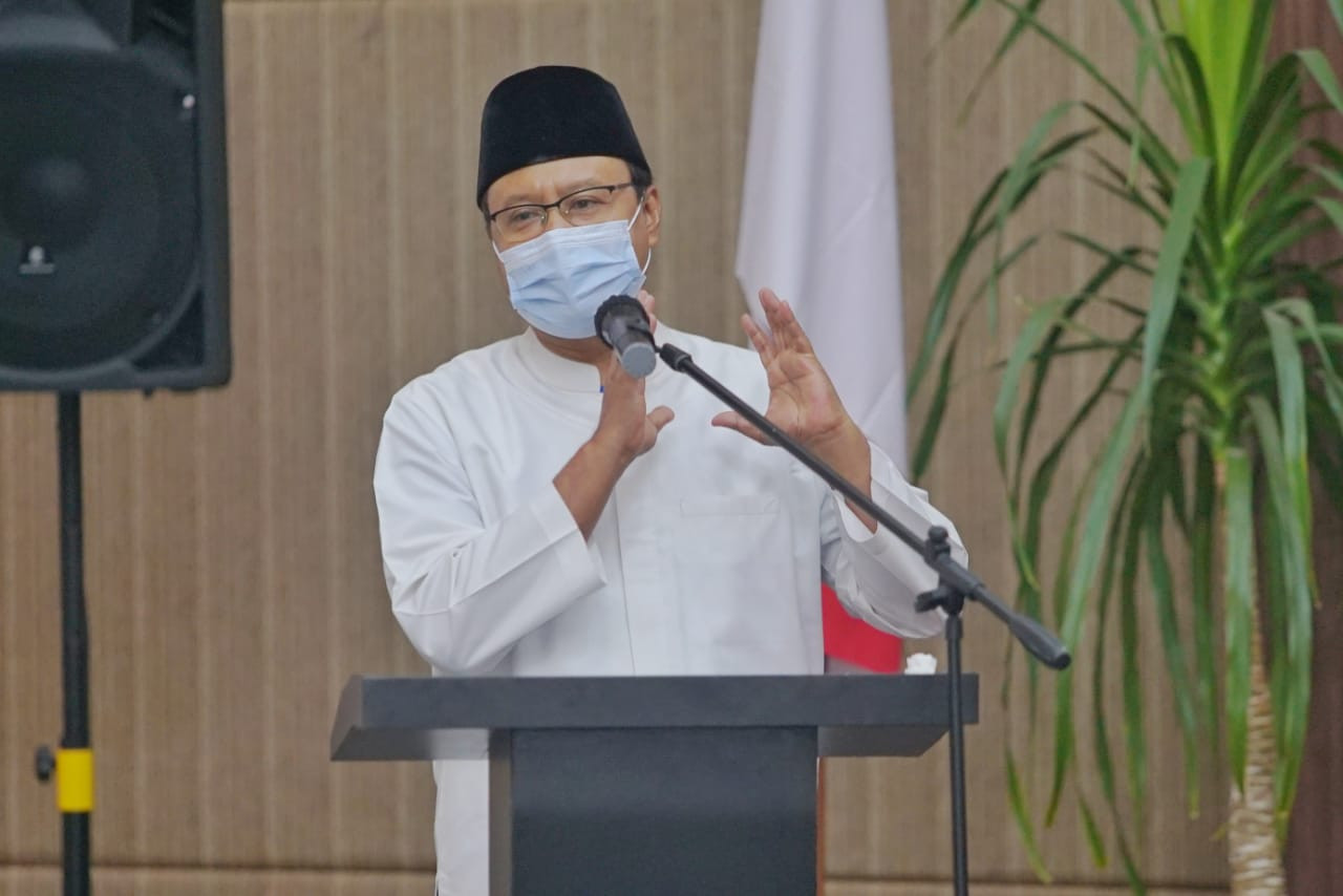 Walikota Pasuruan Saifullah Yusuf saat memberi sambutan di acara pembekalan Tebar Pesona bagi pelayan pajak se-Kota Pasuruan, Rabu 2 Juni 2021. (Foto: Istimewa)