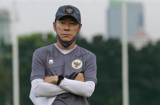 Pelatih timnas Indonesia, Shin Tae-yong, terkenal disiplin dan tegas mendepak pemain yang indispliner. (Foto: PSSI)