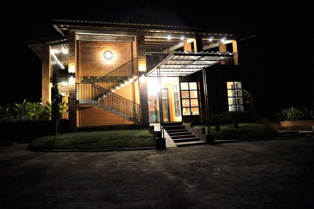 Hotel Terrace di Desa Sapikerep, Kecamatan Sukapura, Kabupaten Probolinggo. (Foto: Istimewa)