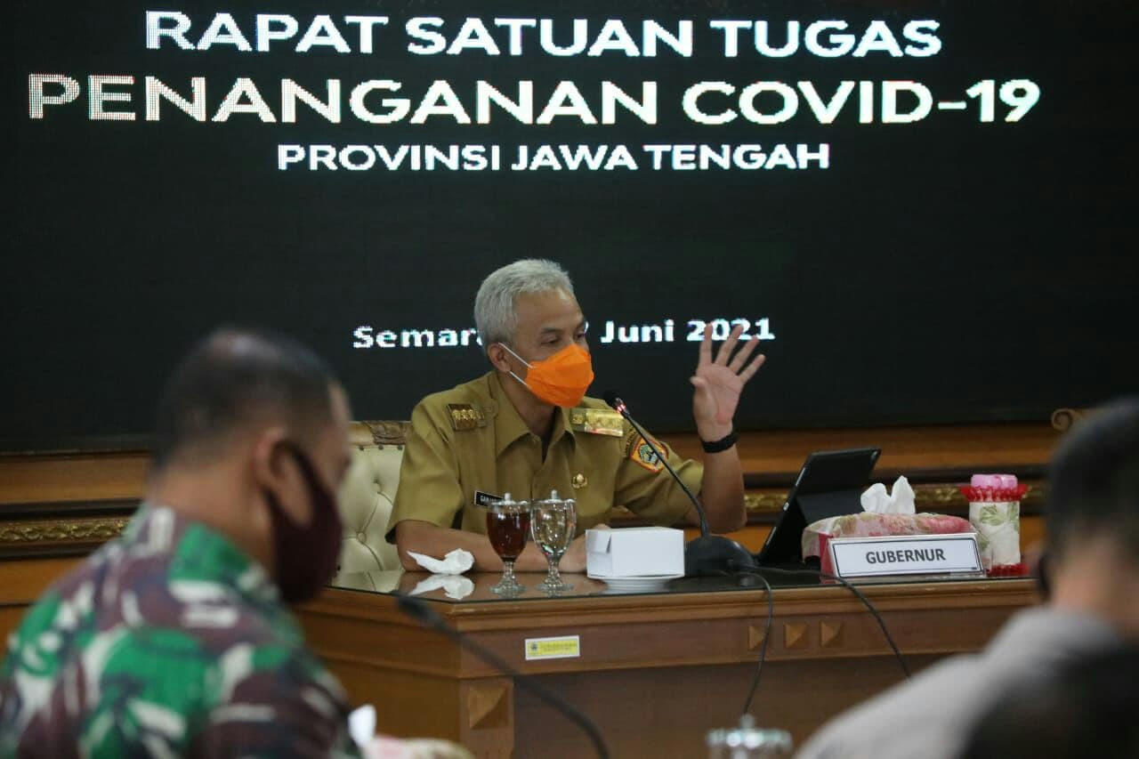 Gubernur Jawa Tengah Ganjar Pranowo beri instruksi khusus pada delapan wilayah yang masuk zona merah Covid-19 di Jawa Tengah. (Foto: istimewa)